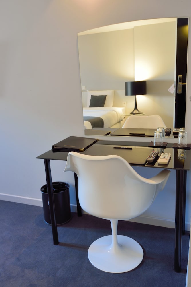 Hotel Retro 22/46