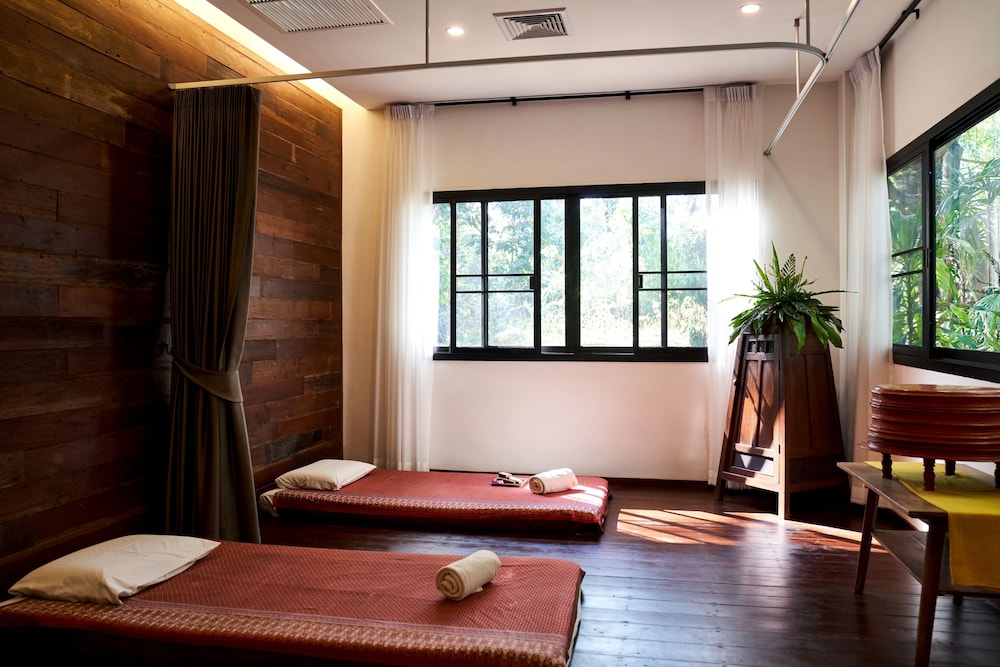 KAOMAI LANNA RESORT 36/75