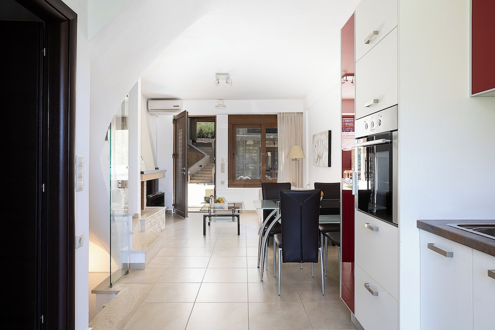 Pantheon Villas 13/78