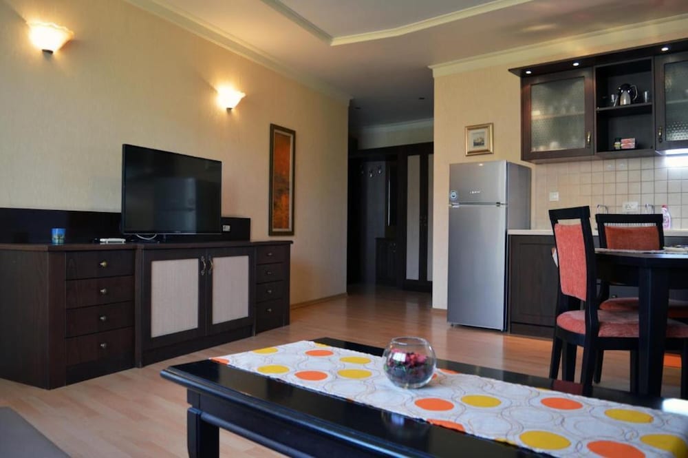 Aparthouse Borovo 16/30