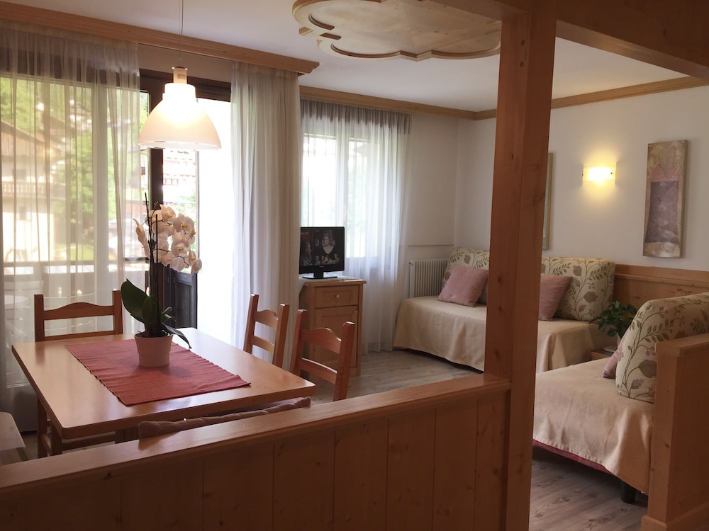 Parkhotel Ladinia 33/50