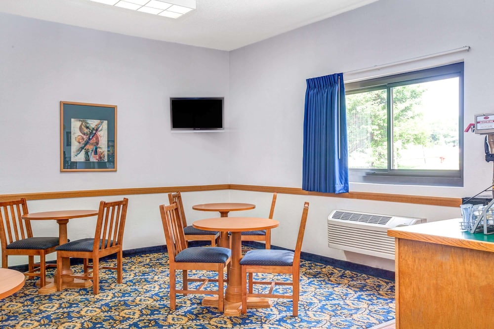 Super 8 By Wyndham Mahwah 27/28