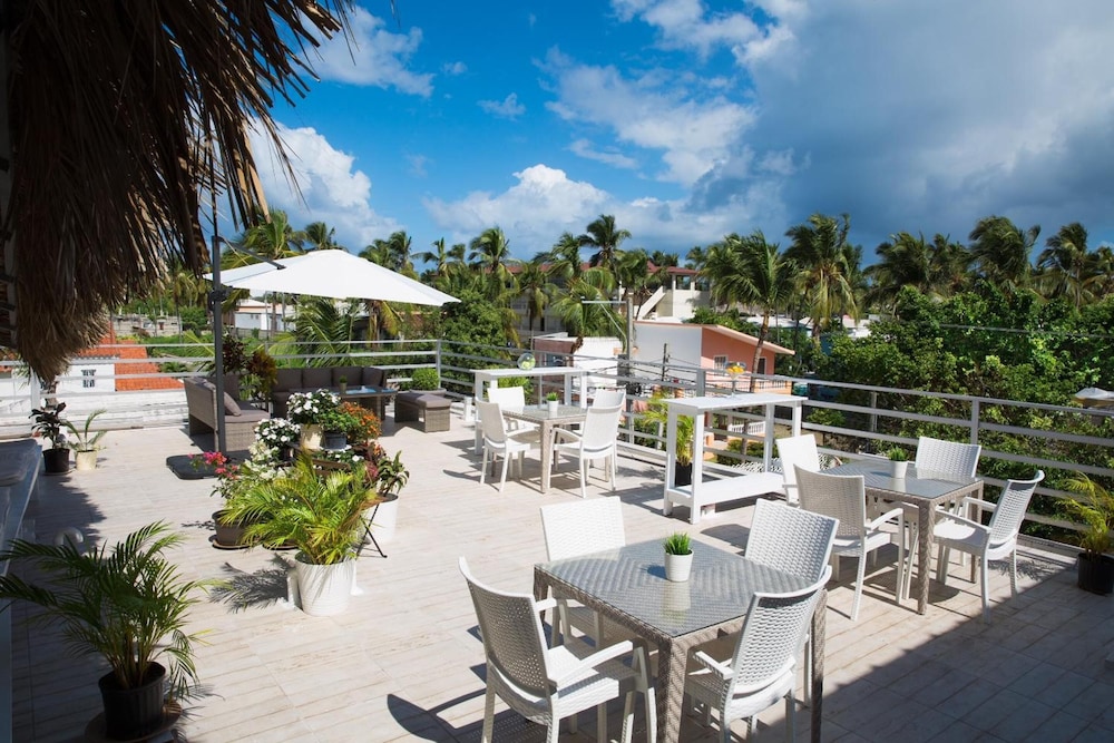 HOTEL ART VILLA DOMINICANA 42/44