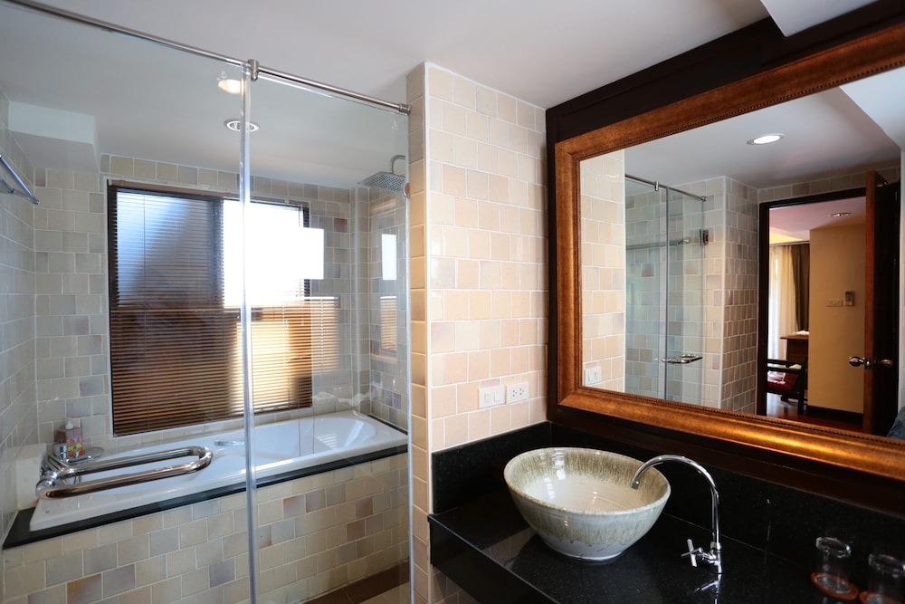 Viang Thapae Resort 45/50