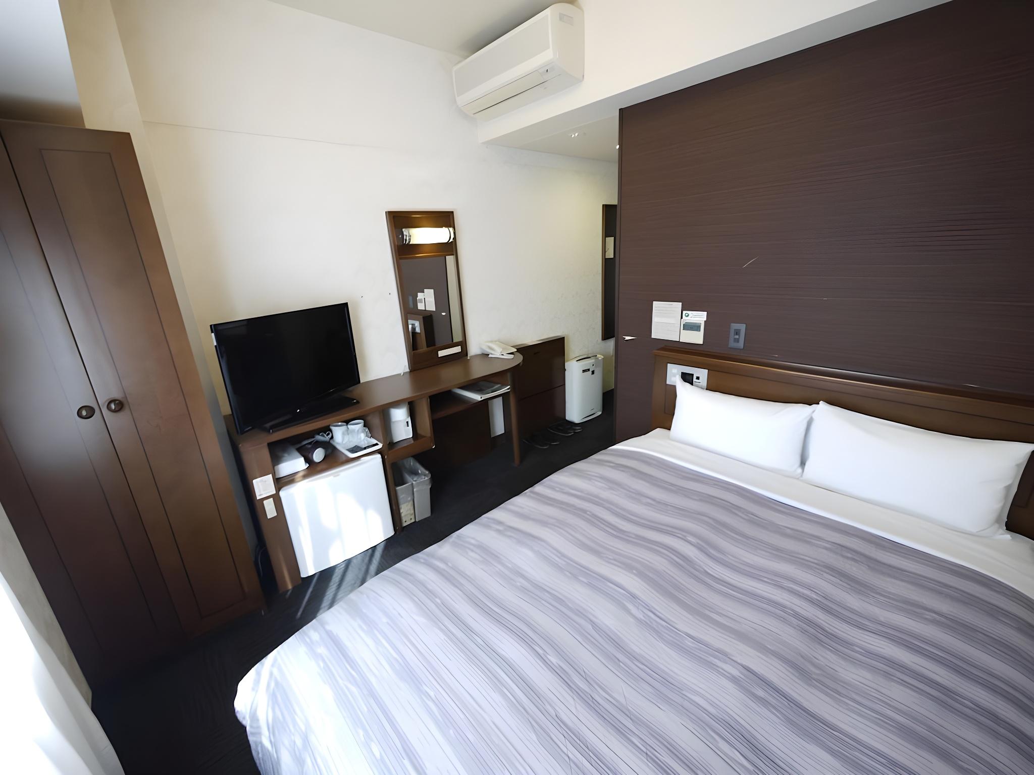 Semi Room, Comfort, Semi Double Bed, Smoking