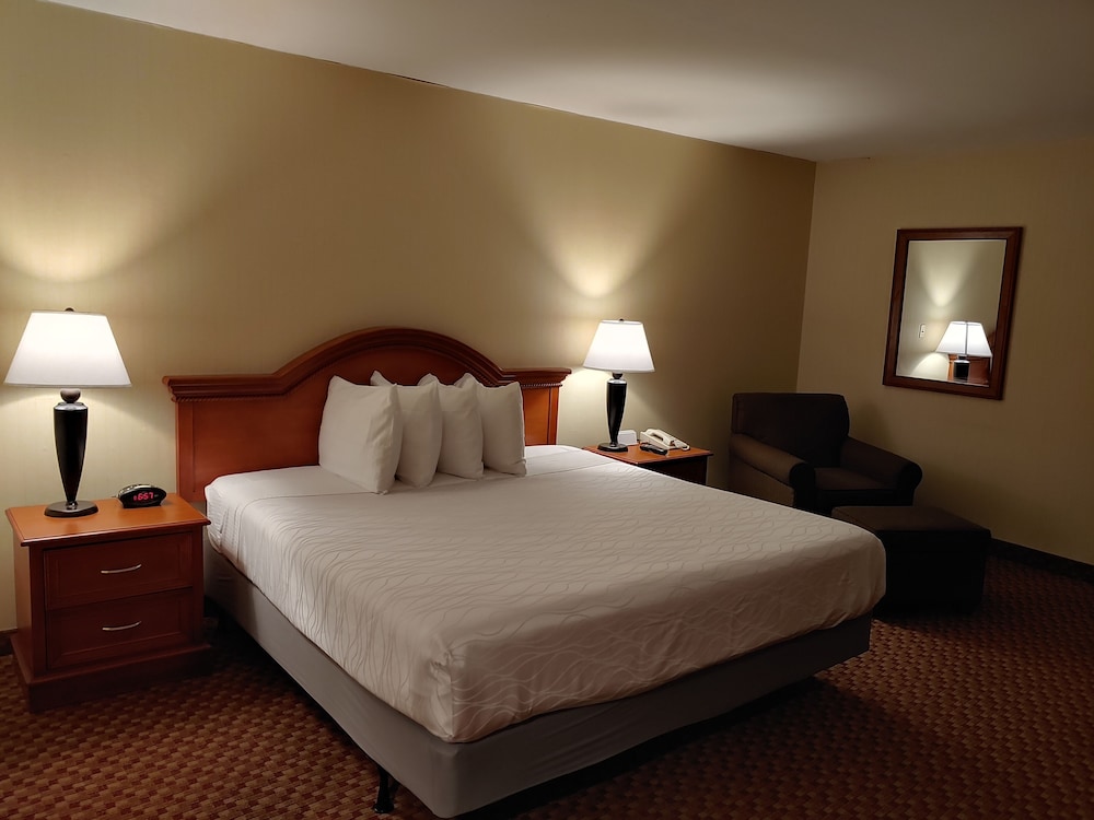 SureStay Plus Hotel by Best Western Reno Airport 18/91