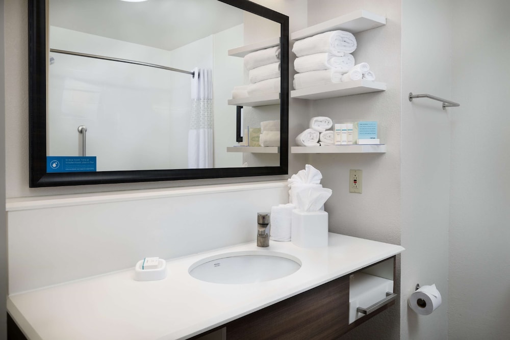 Hampton Inn Titusville I 95 Kennedy Space Centre 15/37