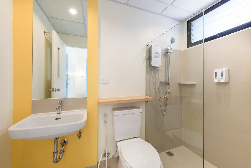 Hop Inn Hotel Alabang Manila 48/50
