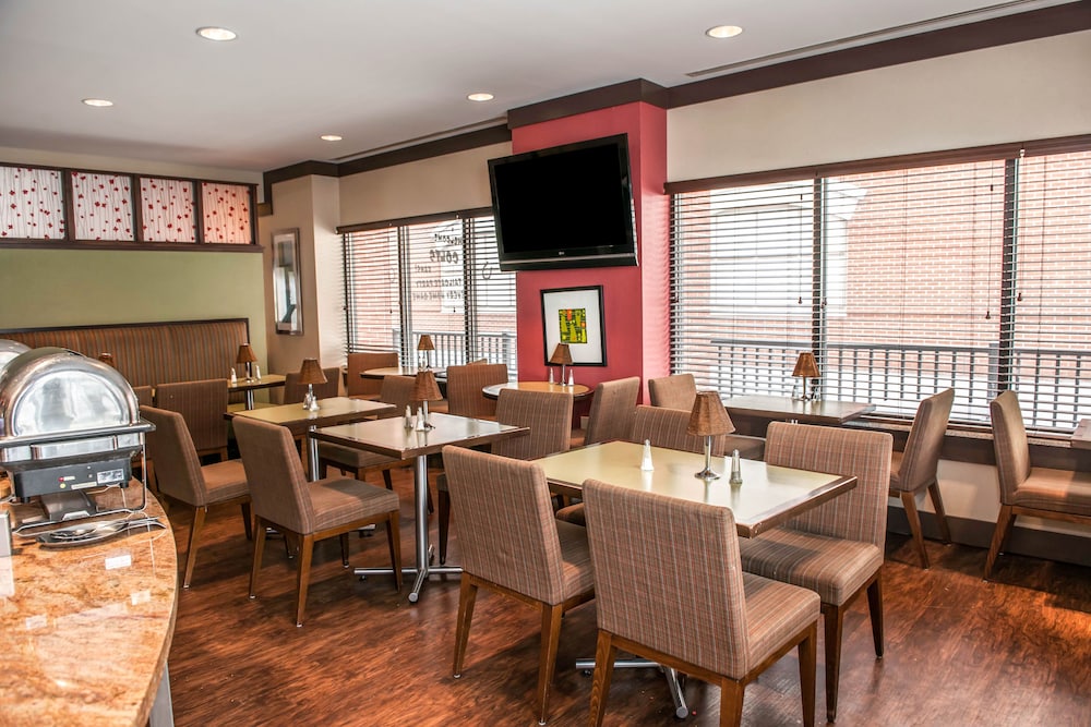 Holiday Inn Indianapolis Downtown 36/47