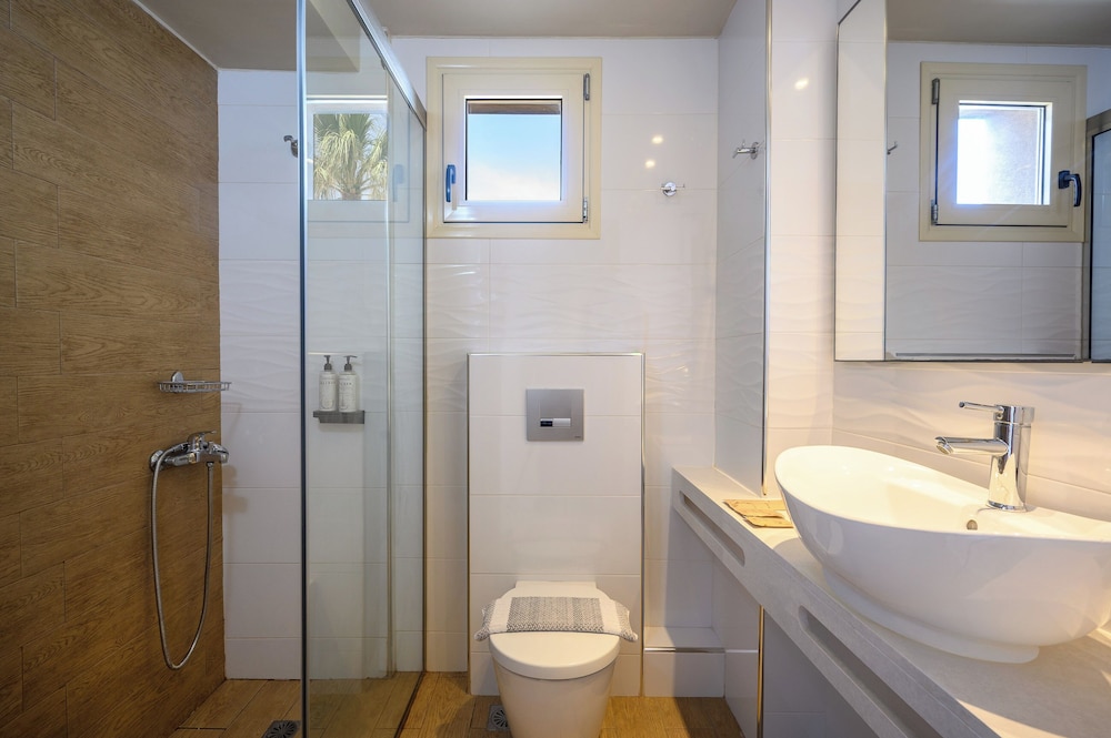 Malia Bay Beach Hotel And Bungalows 70/71