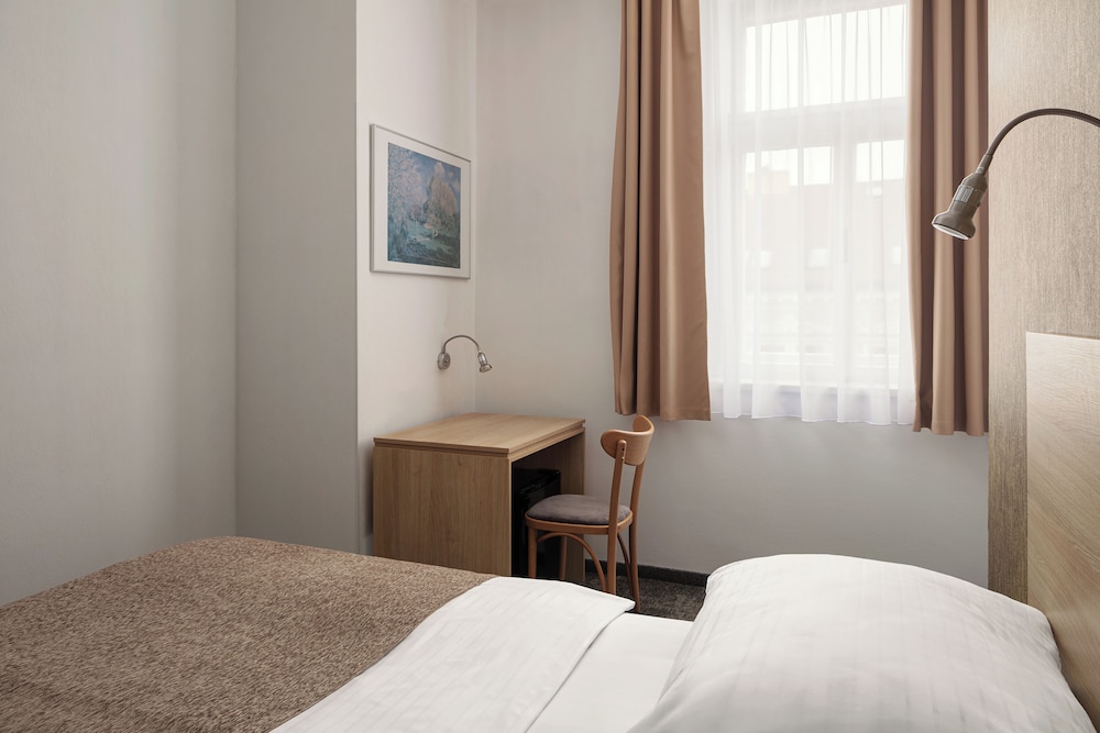 Ambiance Hotel 26/50