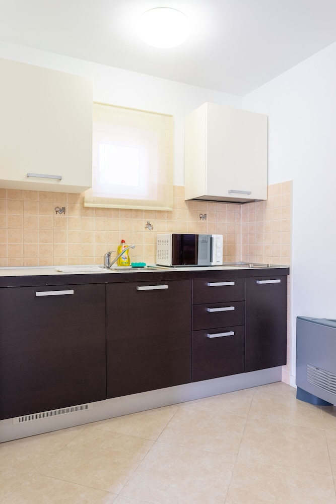 VILA KETI 7/50