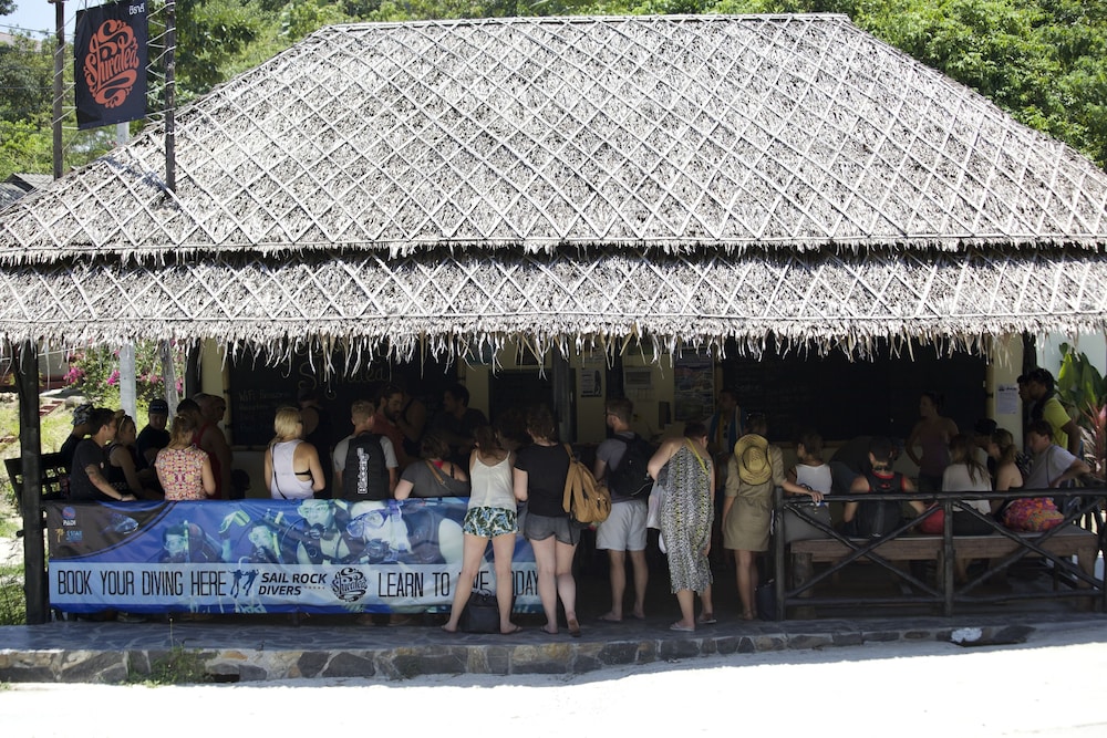 Shiralea Backpackers Resort 12/70