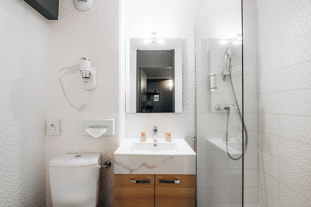 Superior, King Bed, Best Western Portes d Aquitaine Agen Sud 7/9