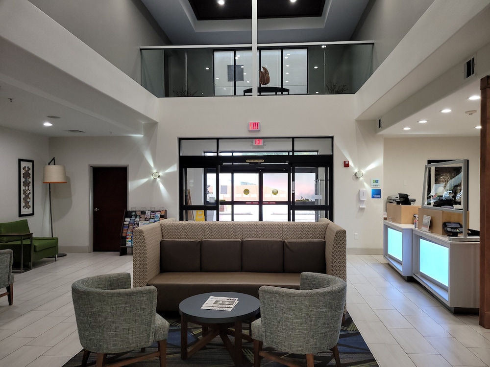 Holiday Inn Express Hotel Suites Vidor South 45/71