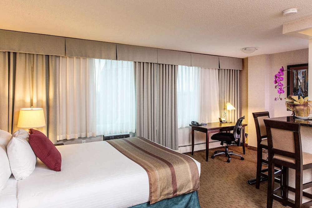 Campus Tower Suite Hotel 14/67
