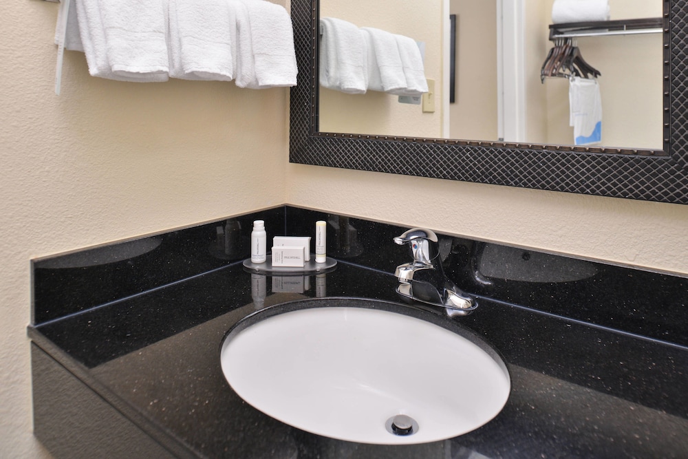 Fairfield Inn Suites By Marriott Gulfport 20/54