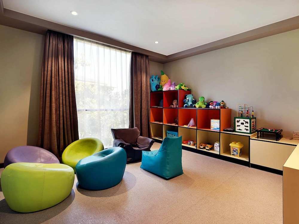 MERCURE BALI LEGIAN 52/75
