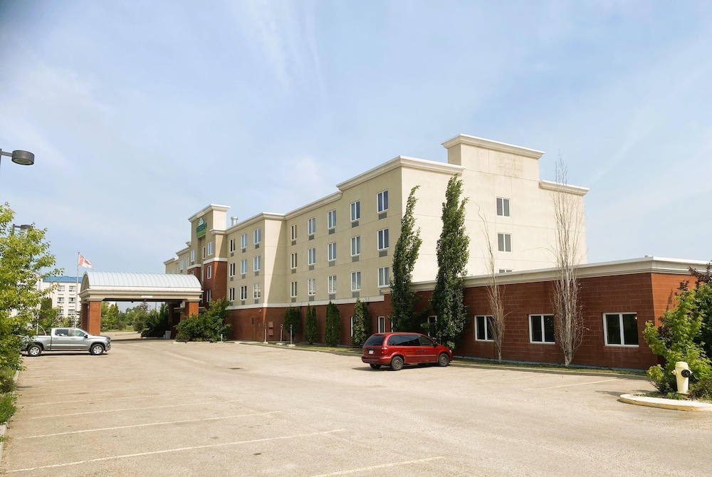 Wingate by Wyndham Fort Saskatchewan 4/64