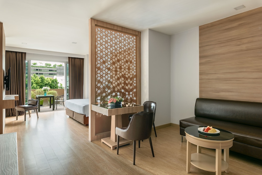 Adelphi Grande Sukhumvit 41/70