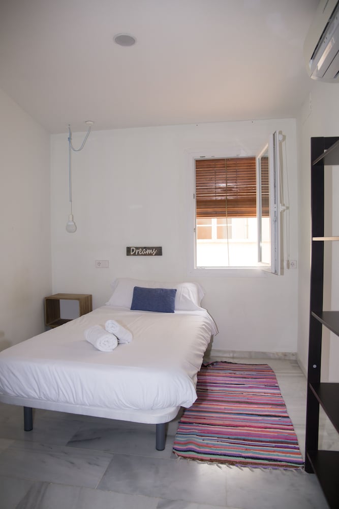 The Nomad Hostel 15/77