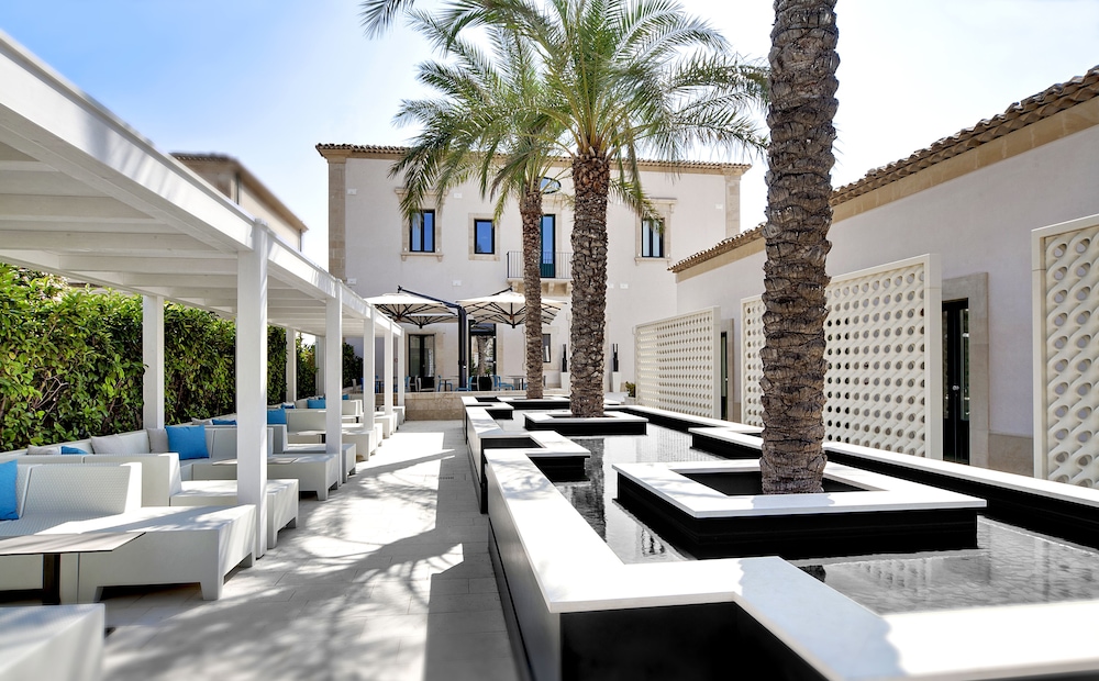 Zafran Boutique Hotel 33/50