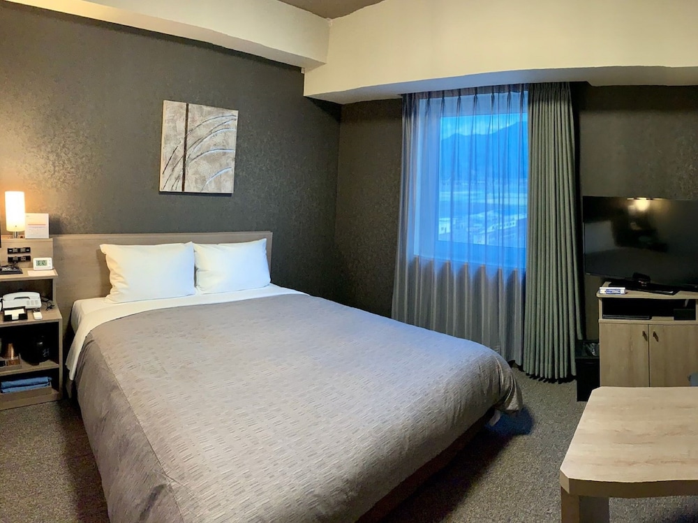 ROOM, DOUBLE BED
