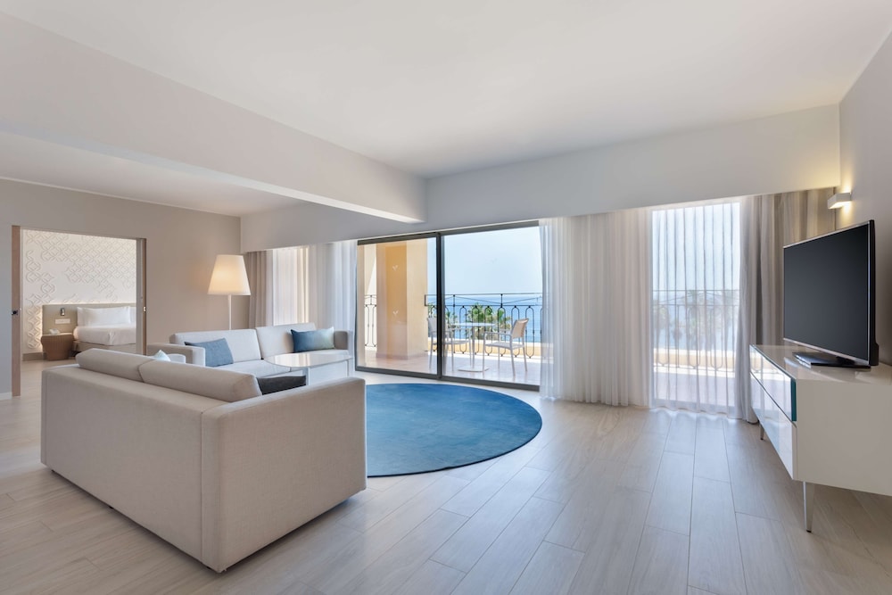 HILTON MALTA 65/100