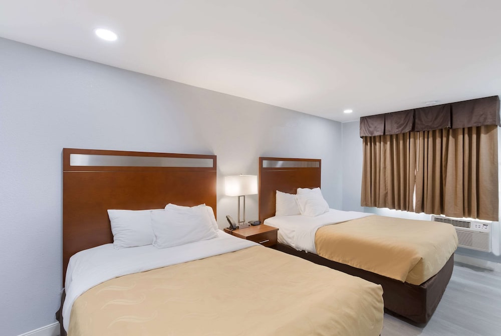 Quality Inn Redding Near I-5 33/51