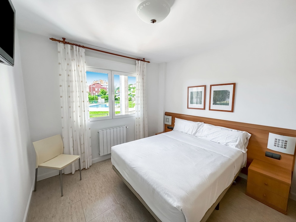 2 Bedrooms, Apartment, Double and Twin Beds, Balcony