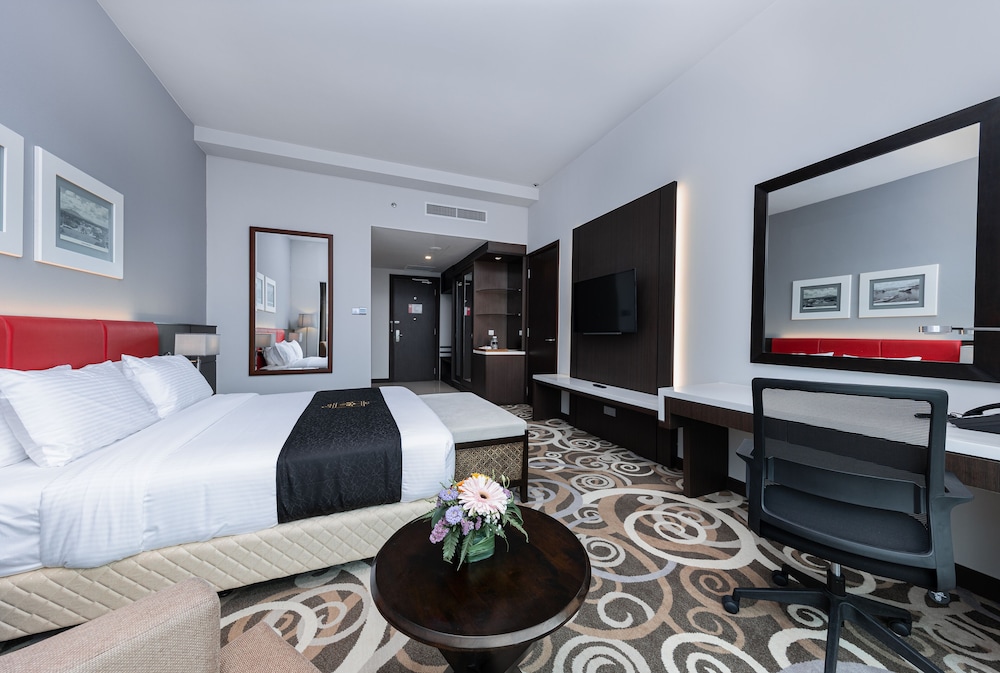Raia Hotel & Convention Centre Kuching 10/38