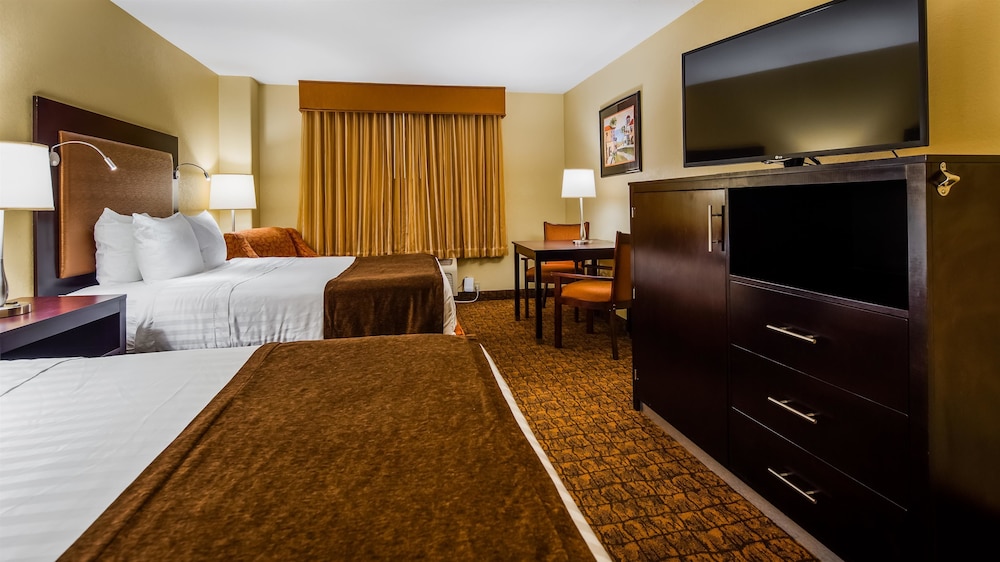 Best Western Escondido Hotel 20/35