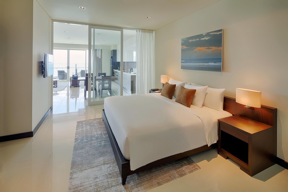 1 BEDROOM, PREMIER, SUITE