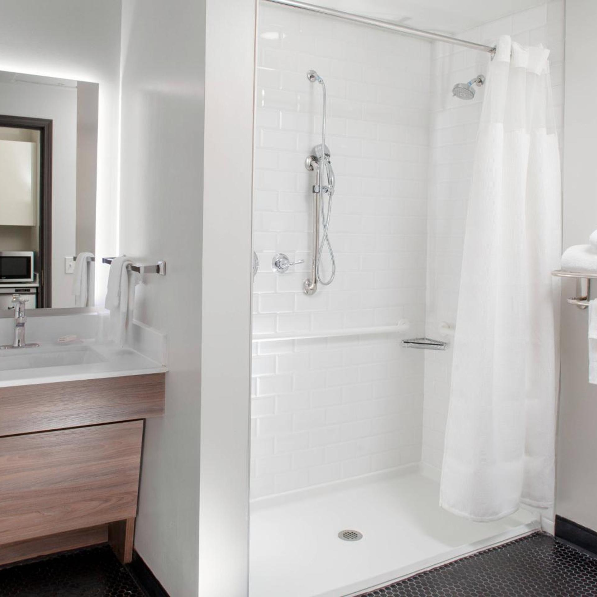 استوديو بسرير كوين مع أريكة لذوي الإعاقة، Towneplace Suites By Marriott Dallas Downtown 3/4
