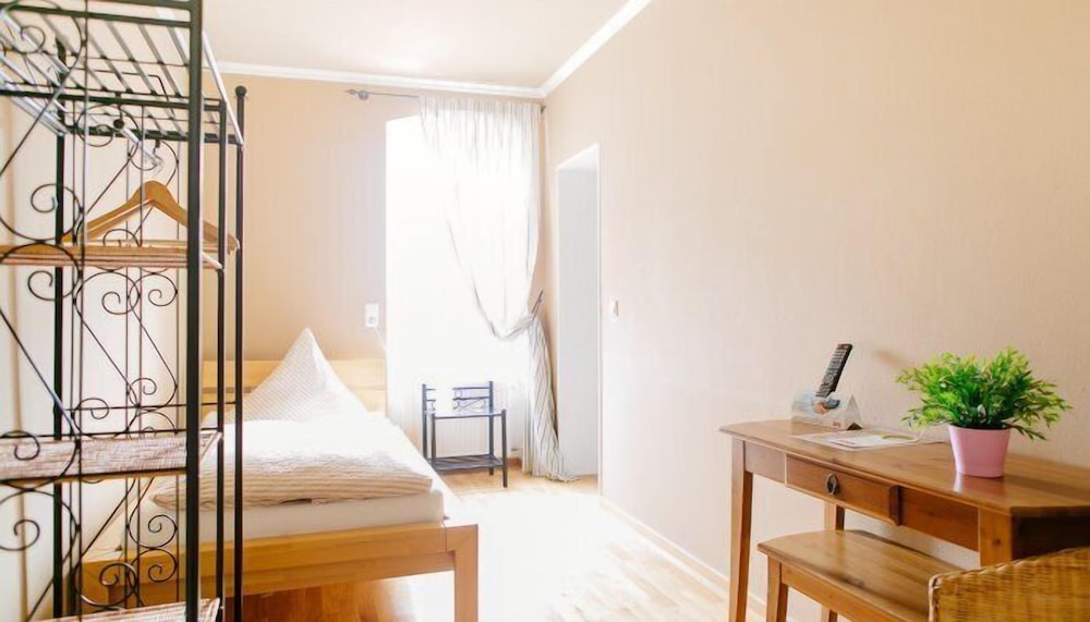 Landhotel Airport-Inn 28/43