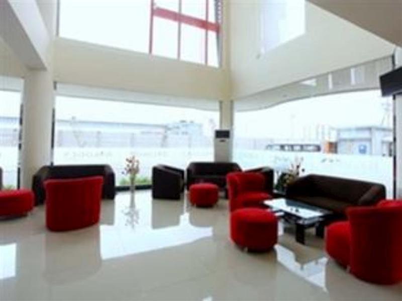 Halogen Hotel 13/20