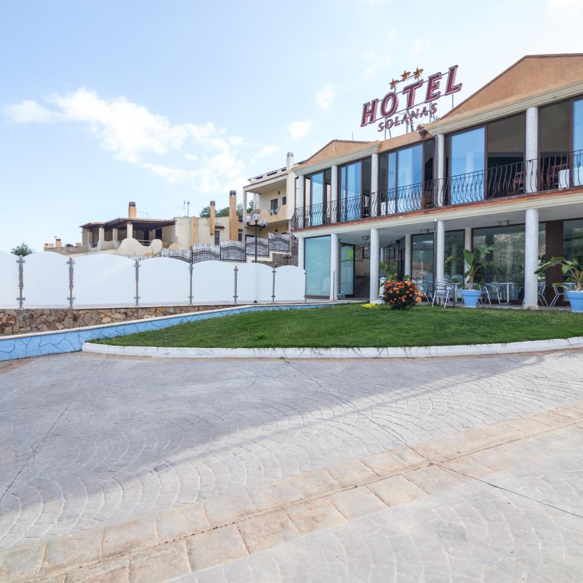 Hotel Solanas 51/63