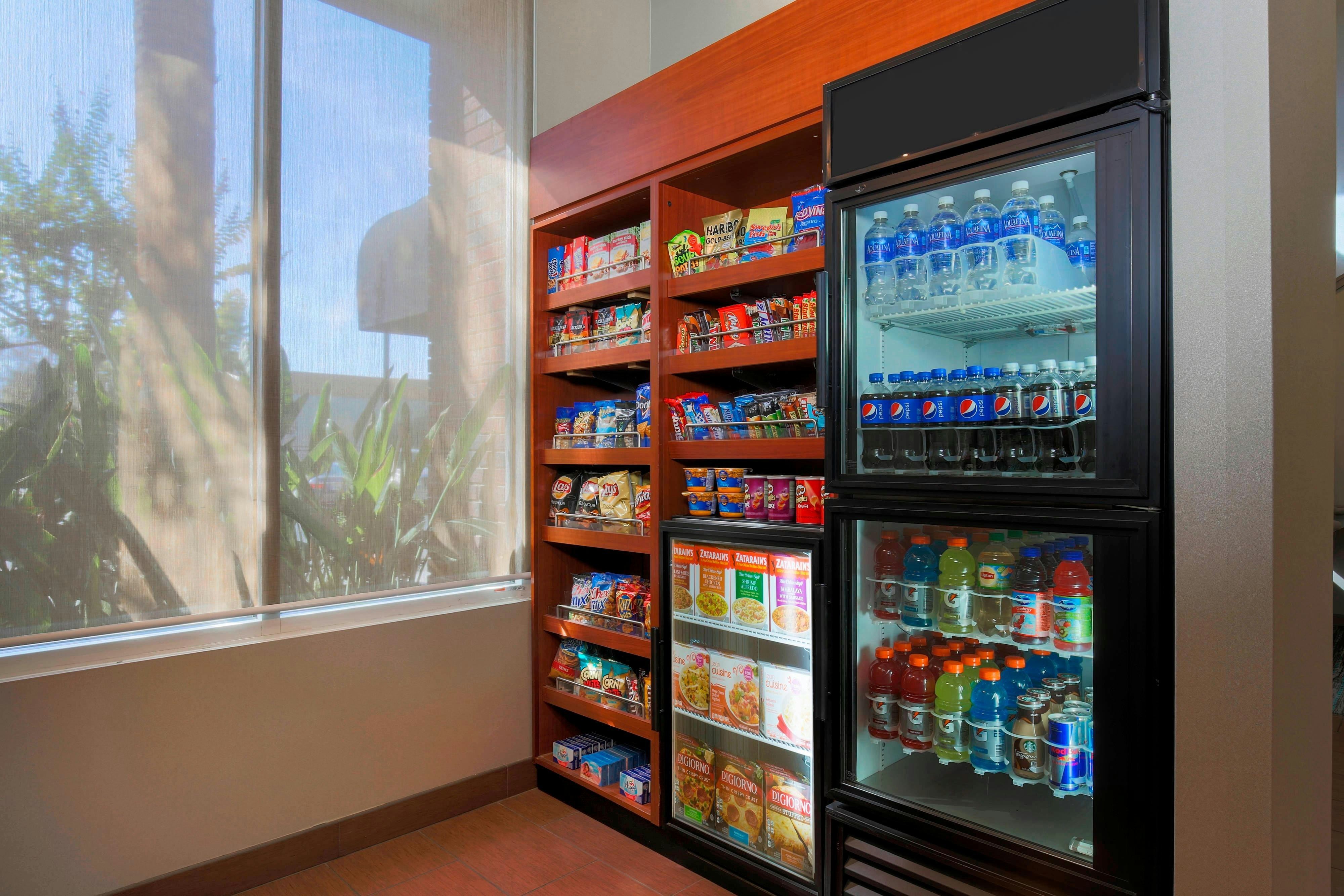 Lobby at Residence Inn by Marriott Bakersfield, BAKERSFIELD - CA