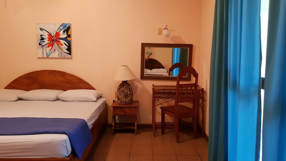 Samara Beach Hotel 27/49