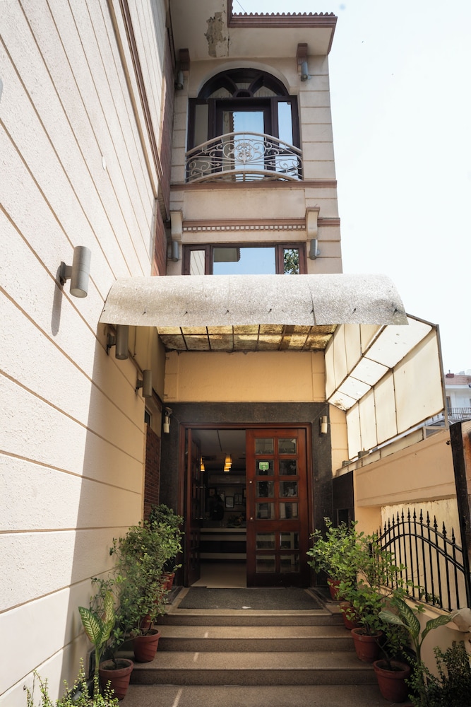 Ahuja Residency Gurgaon photo4