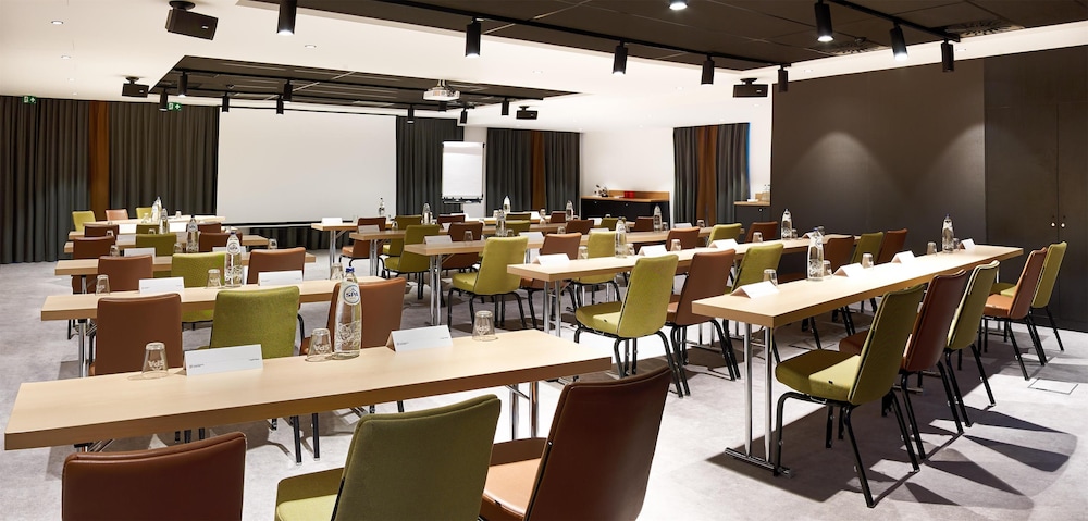 Park Inn By Radisson Brussels Airport 65/68