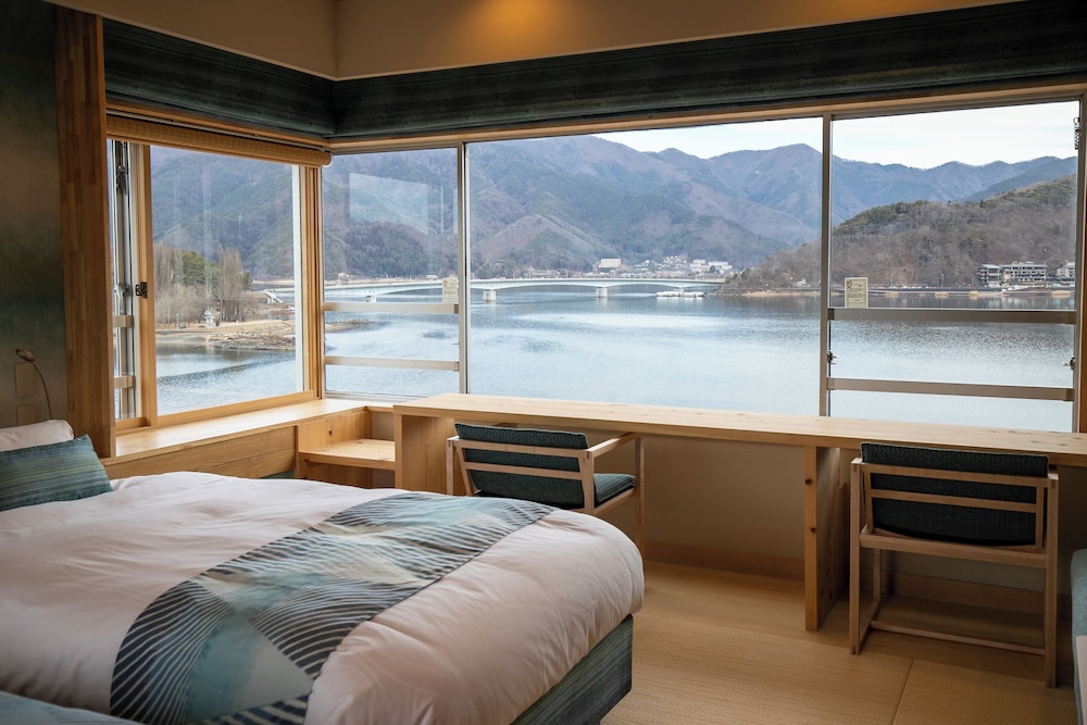 ROOM, LAKE VIEW, TATAMI, BATHTUB, CORNER