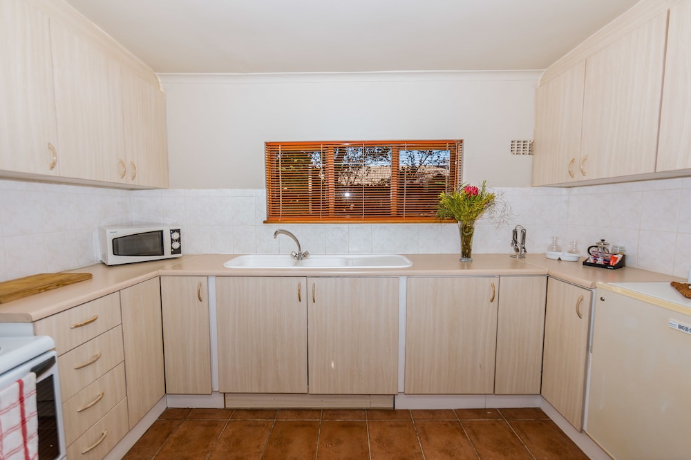Le Petit Chateau 2/50
