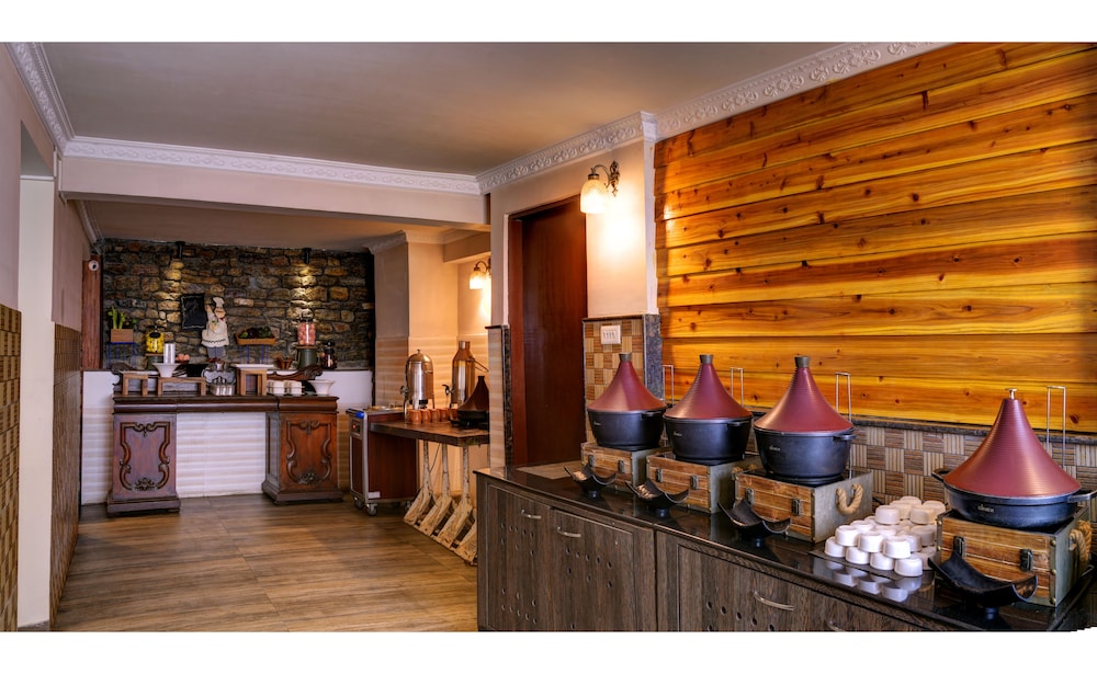 Summit Hermon Hotel & Spa 37/48