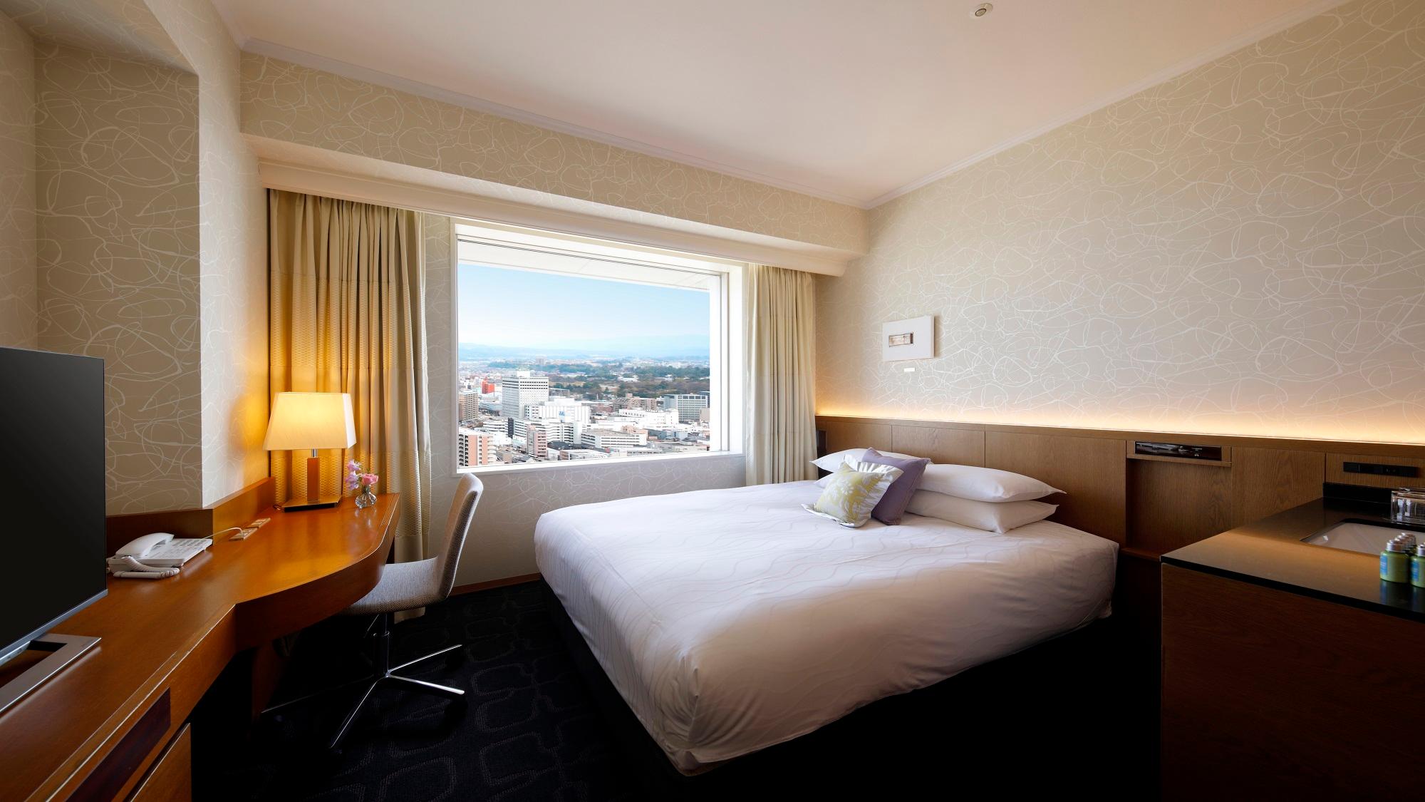 Luxury, 2 Double Beds, Night View