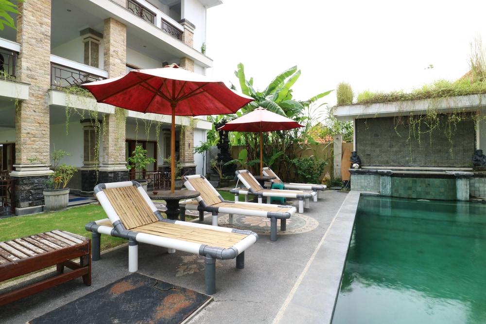 Agung Homestay 44/49