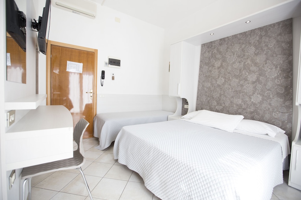 Desiree Hotel 写真5