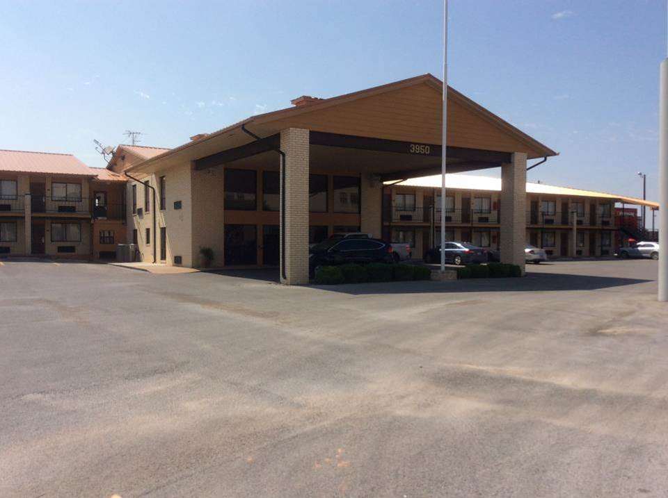 Days Inn By Wyndham Abilene 4/4
