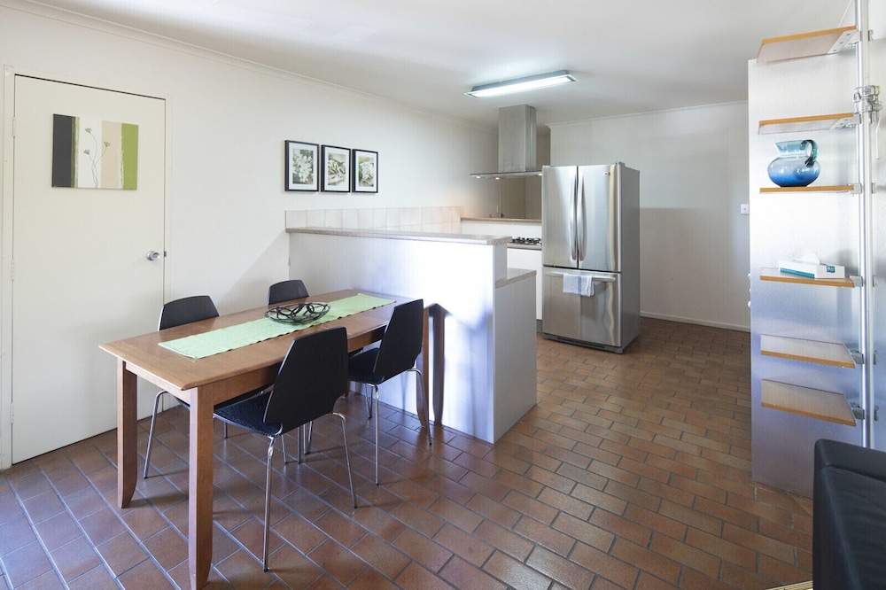Ingenia Holidays Taigum Formerly Colonial Village 58/76