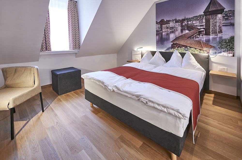 Hotel Central Luzern 12/50